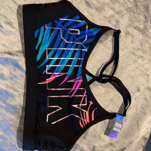 Pink sports bra in black multi size M